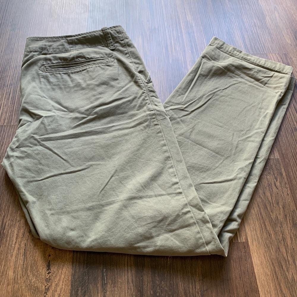 Old Navy Chino Pants